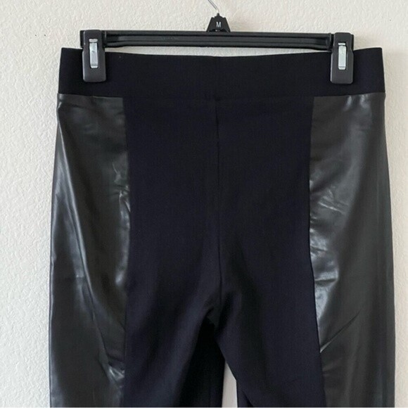 NWOT Old Navy Black Leggings With Side Strip Faux Leather SZ Medium - Picture 4 of 8
